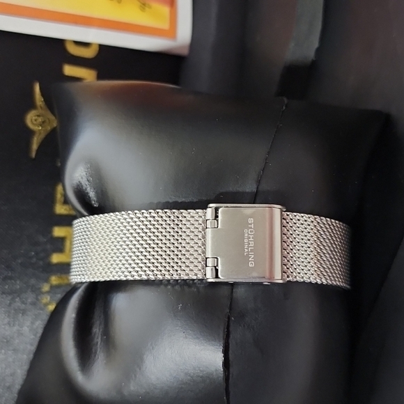 STUHRLING WOMAN'S LUXURY WATCH - Picture 4 of 5